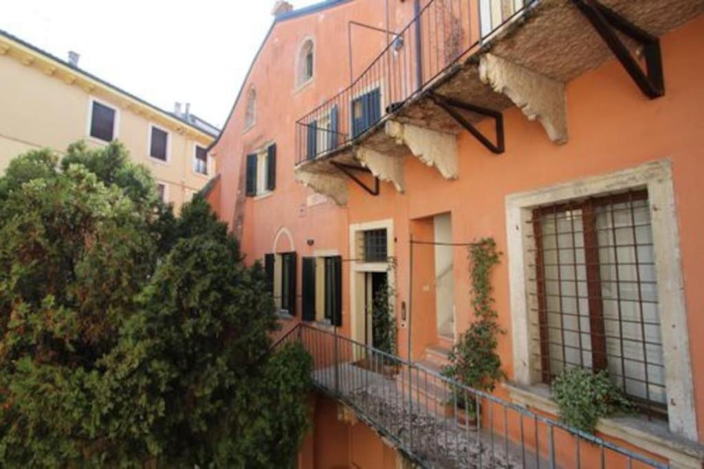 Abbraccio Di Verona Luaran gambar